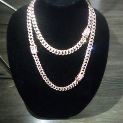 Rare Rose Gold Ice Celebrity 26" And 18"