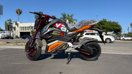 Sporty & Fast: Eagle GT SpeedX Electric Motorcycle - Like New