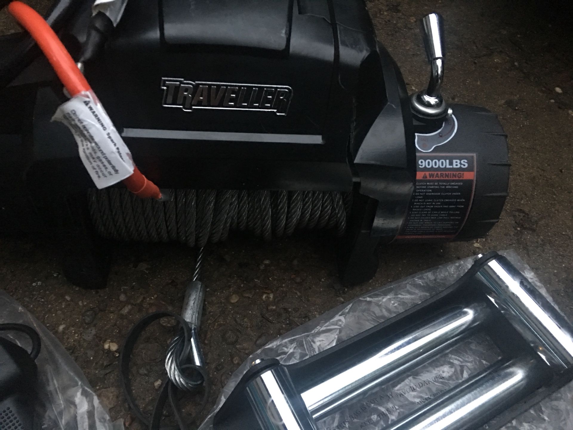 Traveller 12V Electric Winch Jeep Truck 9000 Lb Damage See Pics With Remote  for Sale in Waverly, WV - OfferUp