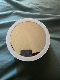 vanity mirror 