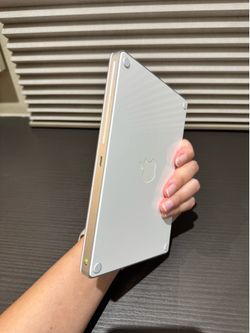 Apple Wireless Magic Trackpad 2 White Multi-Touch Surface (Lightning port)