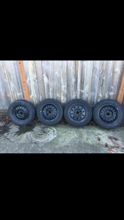 Set of rims with tires