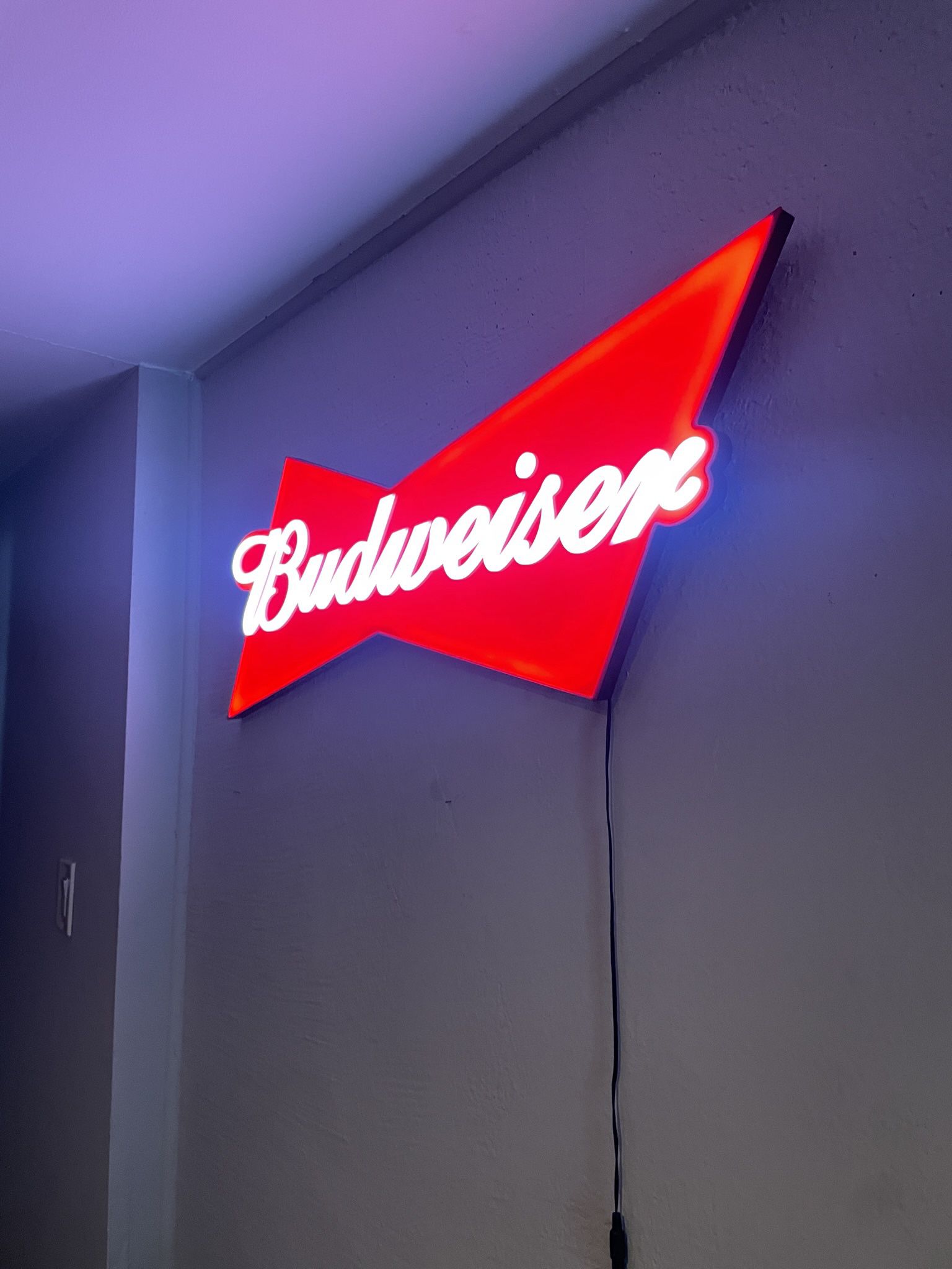 Vintage Budweiser Bar Light
