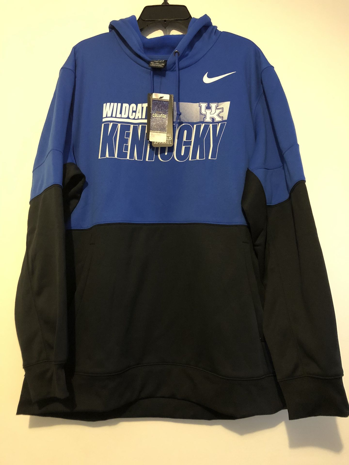 Nike Kentucky Wildcats Therma On-Field Hoodie Sz XXL Mens CQ5549-480