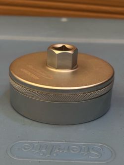 Snap-on Tools 1/2" Drive 84 mm Square Drive Metric Filter Socket for Mercedes-Benz® (Blue-Point®)