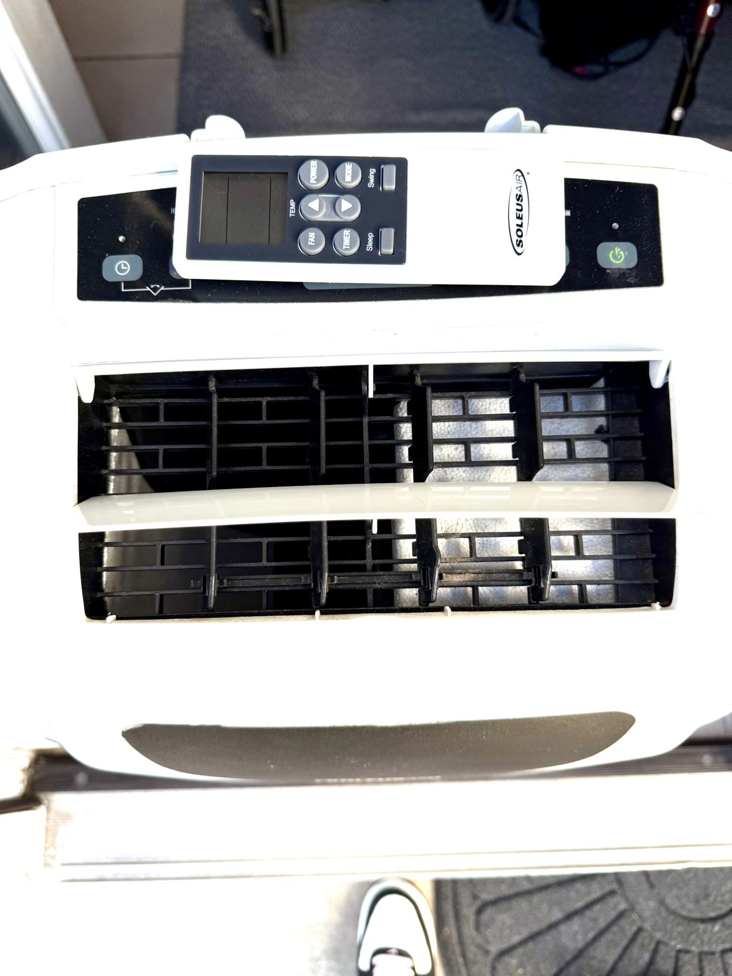 Soleus LX-140 Portable A/C & Heater W/Remote