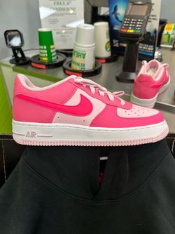 Kids Nike Air Force 1 Low Pink Sneakers size 5.5y
