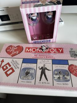 New In Box I Love Lucy Wine Glasses And Board Game