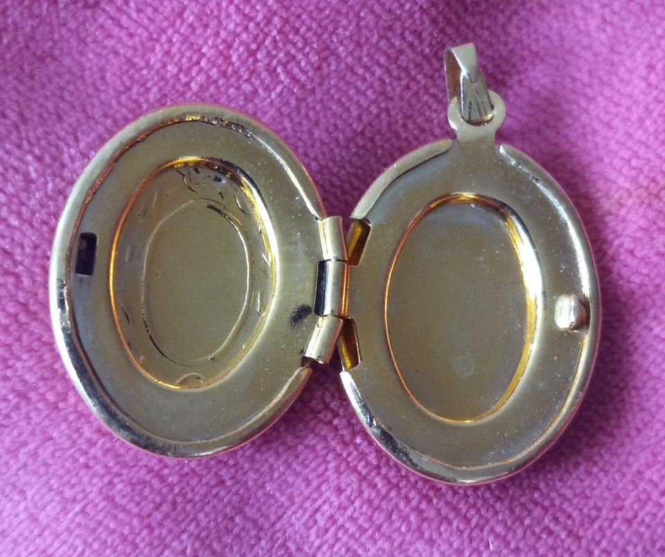 VIntage Locket