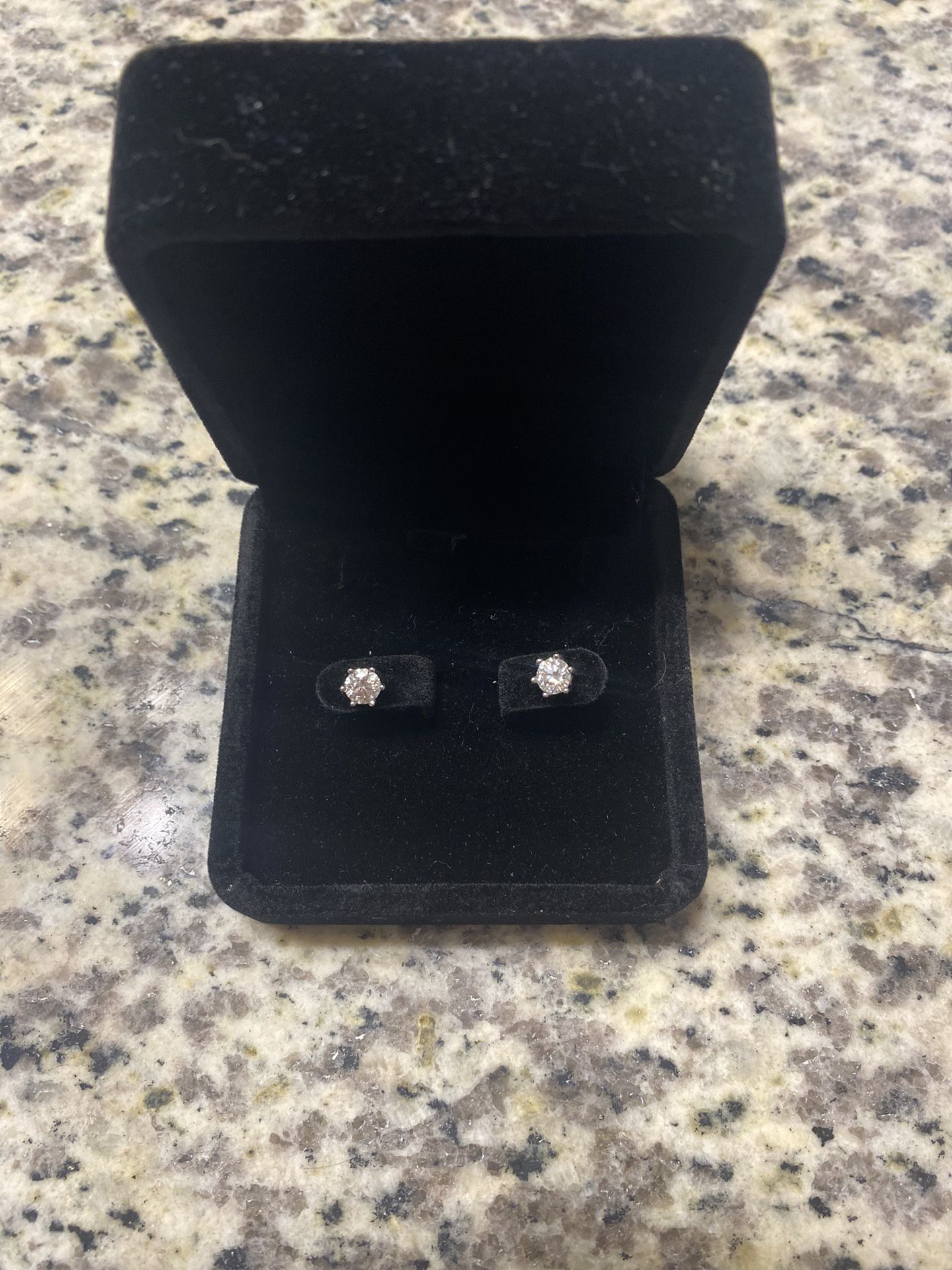 Moissanite Earrings 925 silv 0.5ct