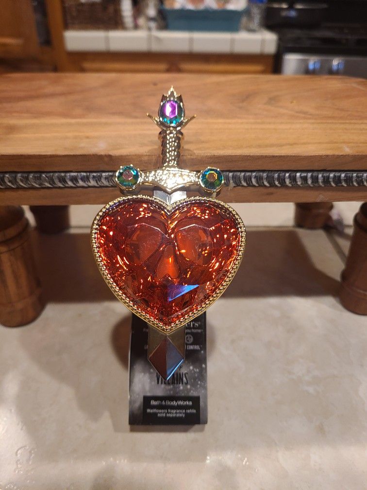 Villans Heart Shaped Wallflower From Bath And Body Works