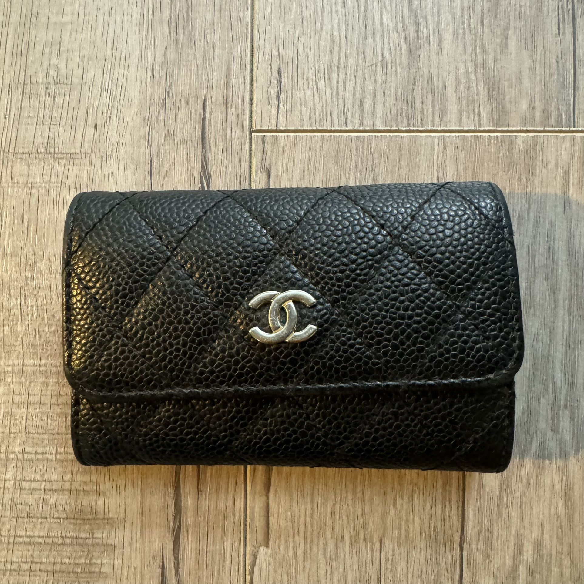 used chanel quilted caviar flap card case