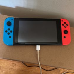 Nintendo Switch 