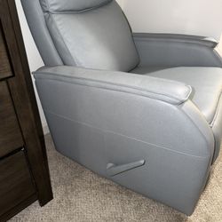 BarcaLounger Recliner 