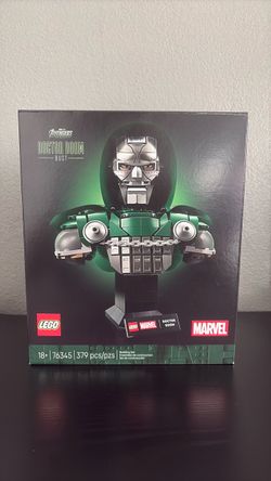 LEGO: Dr Doom Bust (NO MINIFIGURE)