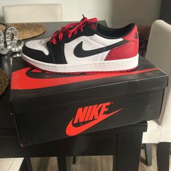 Air Jordan Retro Low Black Toe