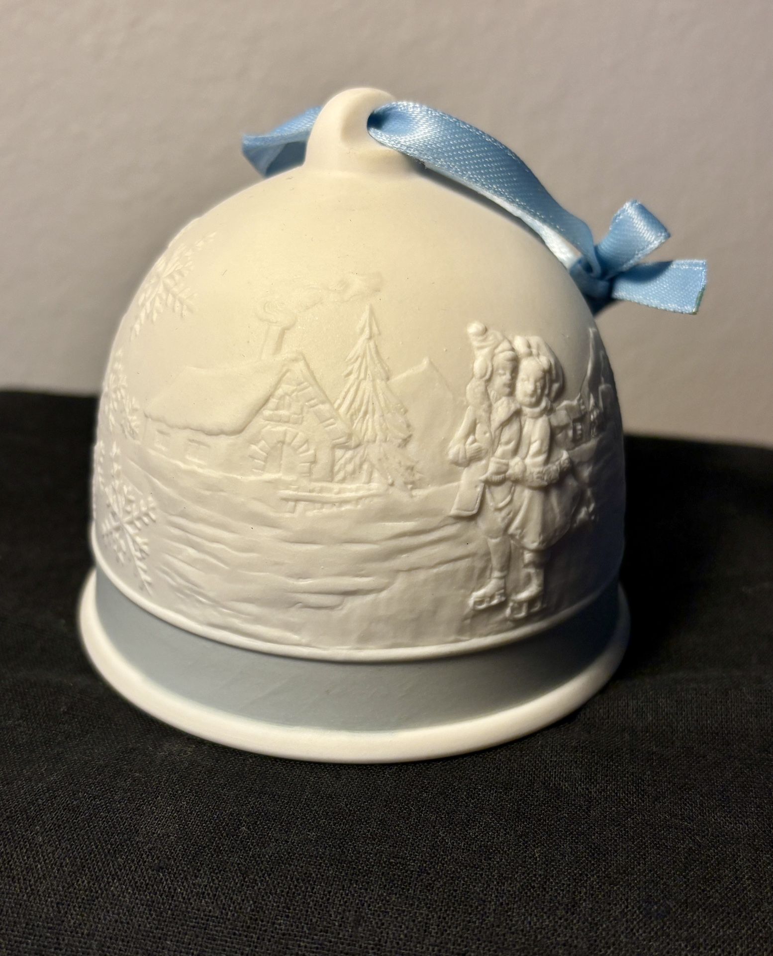 Vintage Lladro Winter Bell Christmas Ornament 1994