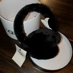 UGG: Ear Muffs