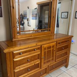 Bedroom Set Queen Size