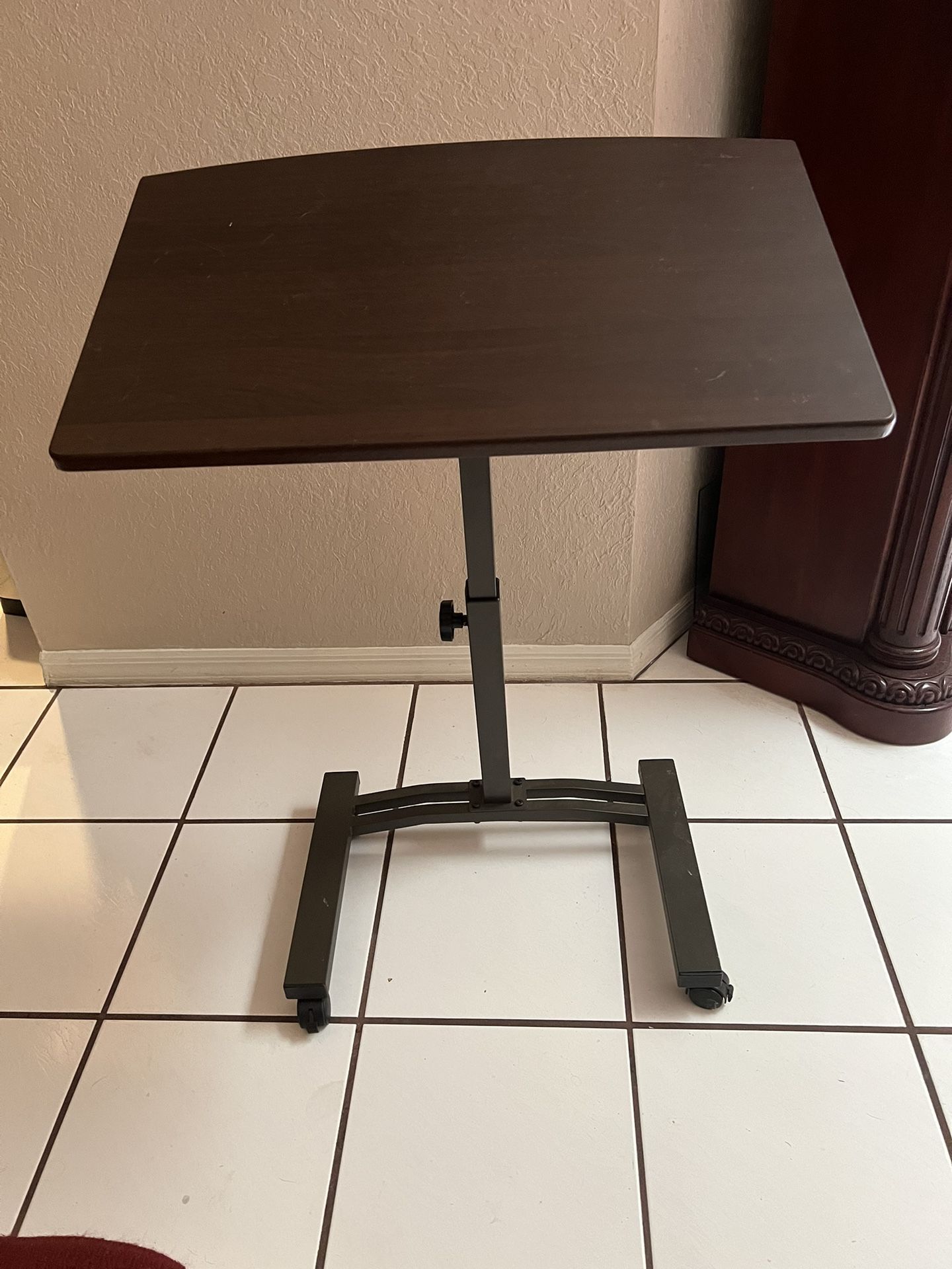 Adjustable Desk Top On Wheels. Tv Couch Table. Lecture Stand.