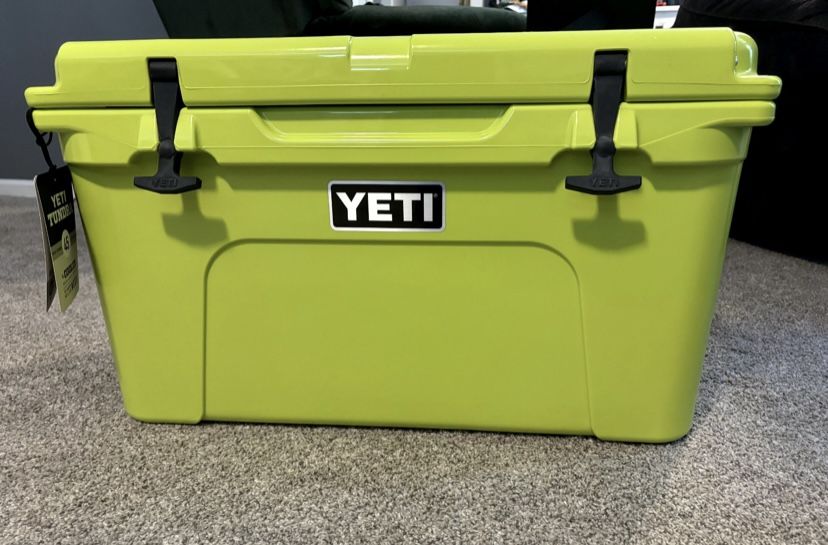 YETI Tundra 45 Cooler
