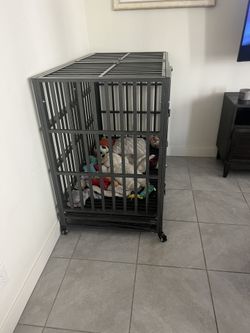 Heavy-Duty Metal Dog Crate w/ Wheels – Furniture-Grade, Excellent Condition 
