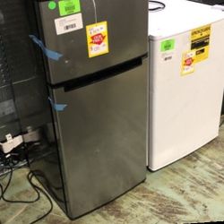 Magic Chef Refrigerator