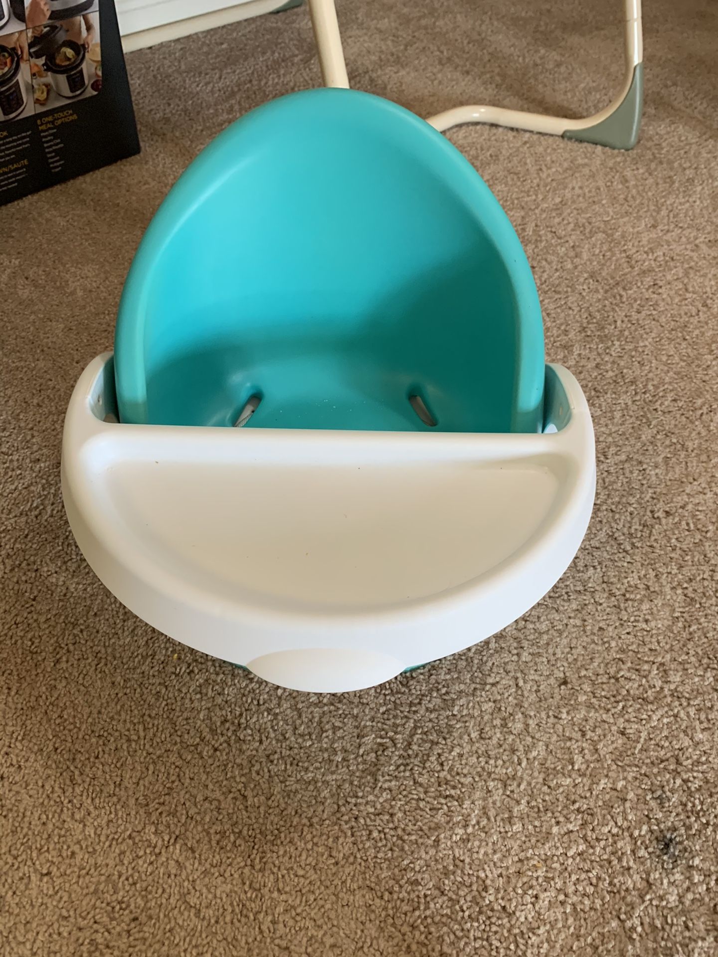 Kids feeding chair