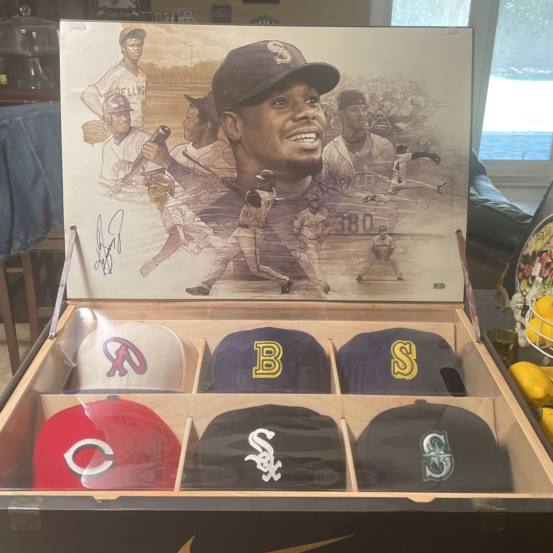 Nike Ken Griffey Jr. Autographed Limited Edition HOF Hat Box for