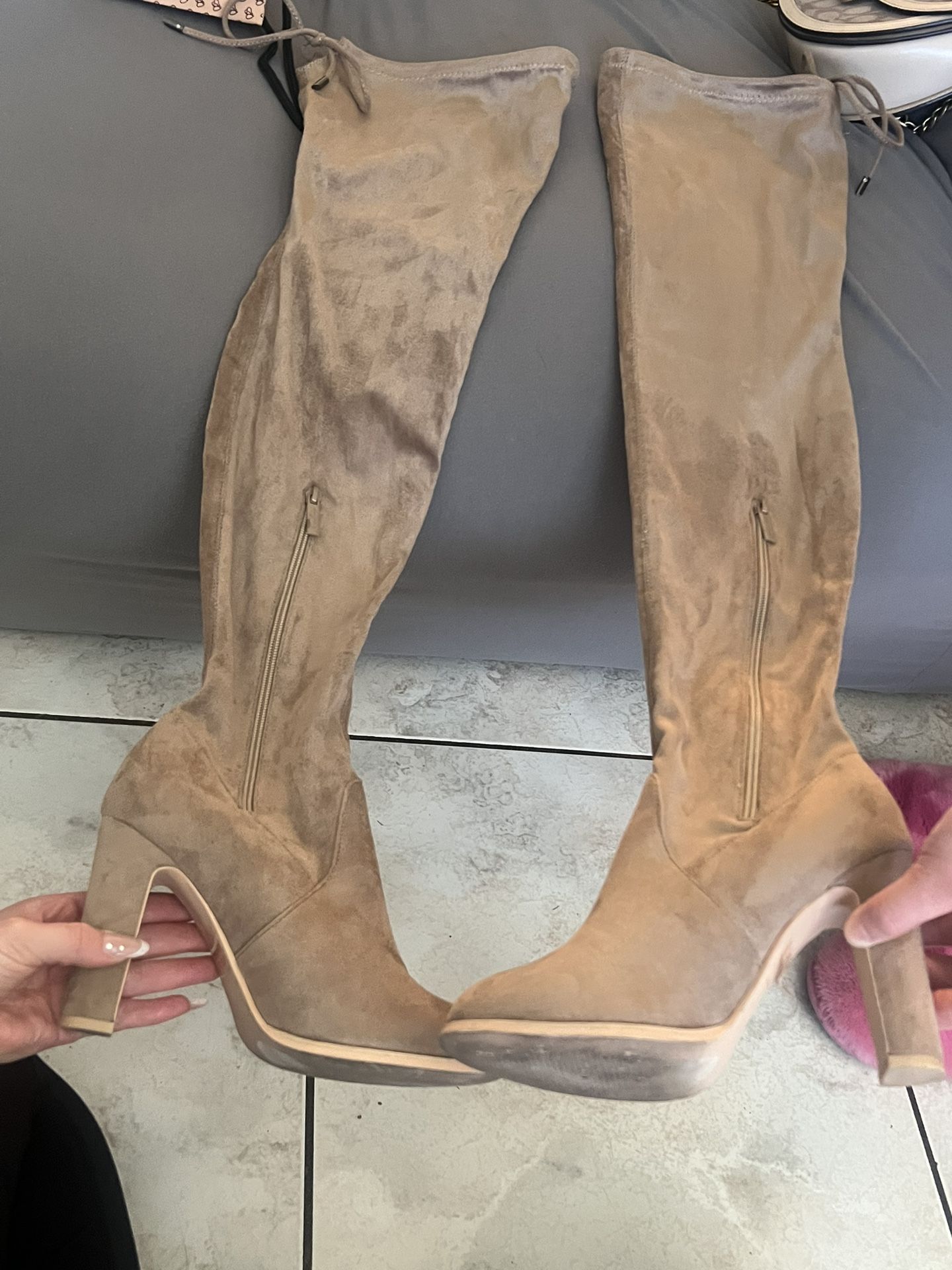 Suede thigh-high Boots