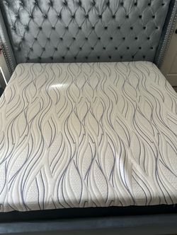 Serta king mattress