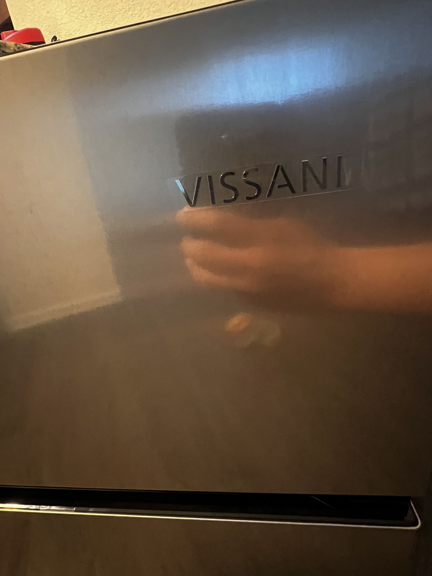 Vissani Mini Fridge