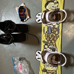 2012 Niche Snowboard + Gear