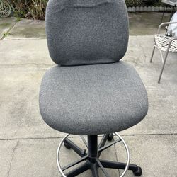 Ergo Chair That  Can Be Raised Up To Level Of Standing Desk