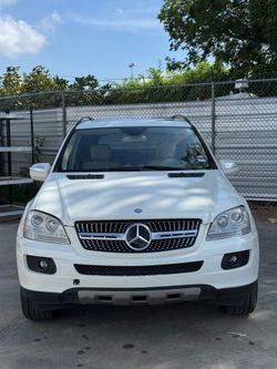 2010 Mercedes Benz ML 350