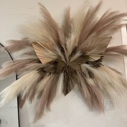 Pompass Wall Arrangement