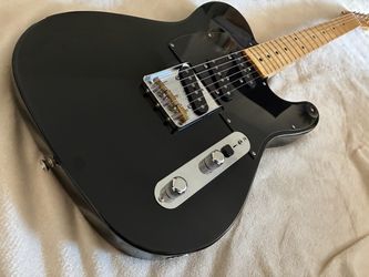 2014 Fender Classic series Triple Telecaster Guitar Black.