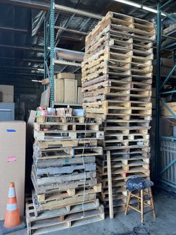 40*48 Wood Pallets $10 Each Pallet.
