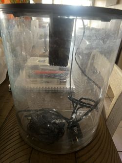 Top fin Half Moon 3.5gal Aquarium