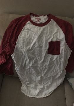 Men’s shirt size medium