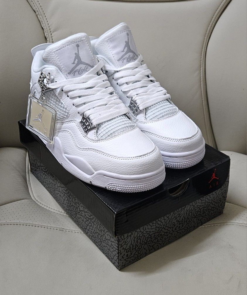 Jordan 4 Retro 