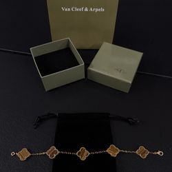 Van Cleef Arpels Gold / Brown Tiger Eye Bracelet 