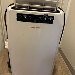 Honeywell Classic Portable A/C