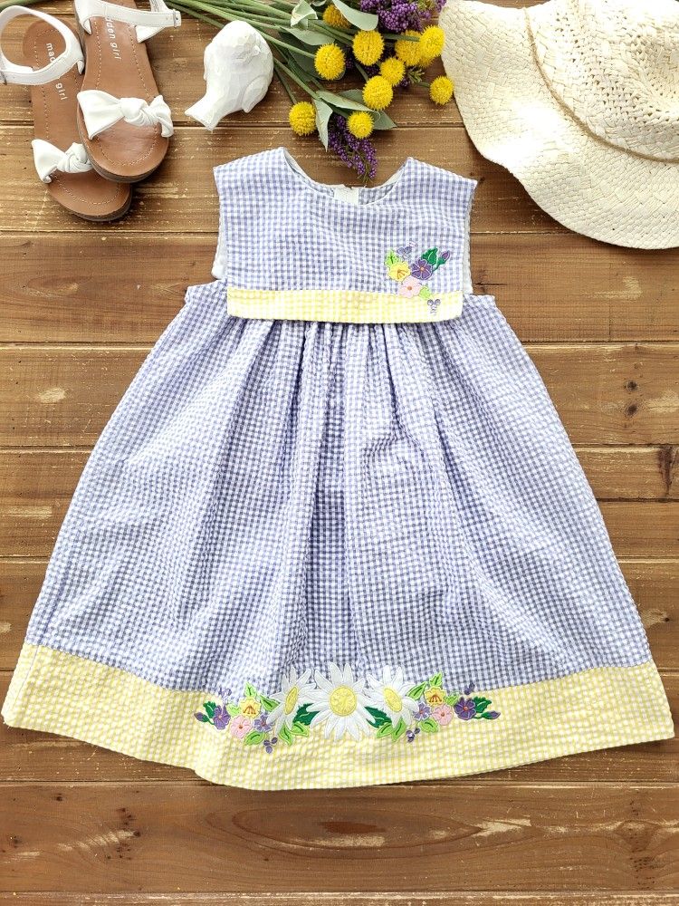 SIZE 6 GIRLS  VINTAGE PURPLE & WHITE/ YELLOW & WHITE  GINGHAM SEER SUCKER DRESS