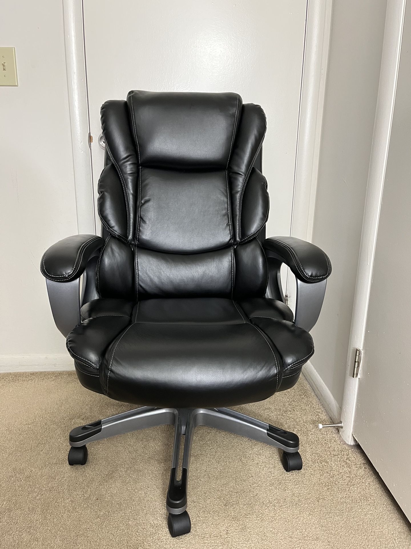 Staples Mcallum Bonded Leather Manager Chair, Black