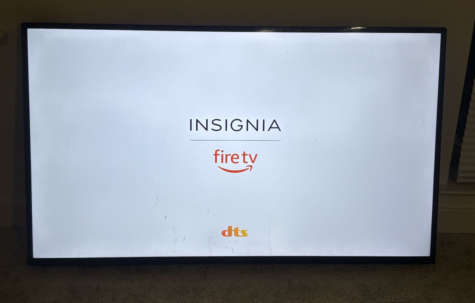 55’ INCH INSIGNIA FIRE SMART TV
