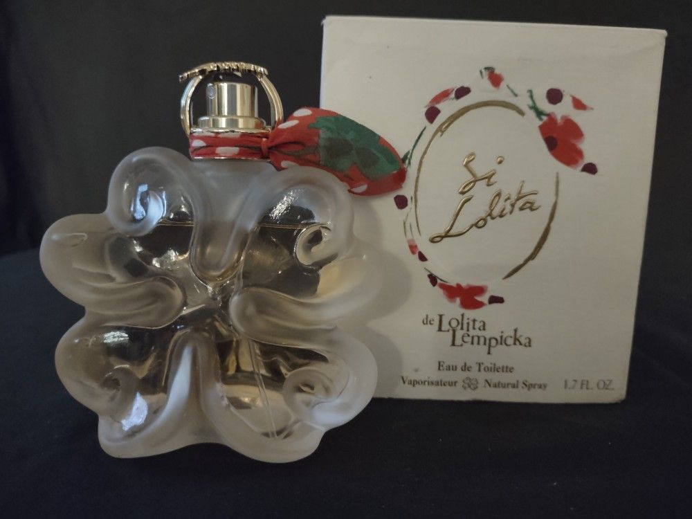 Si Lolita By Lolita Lempicka Eau De Toilette Natural Spray