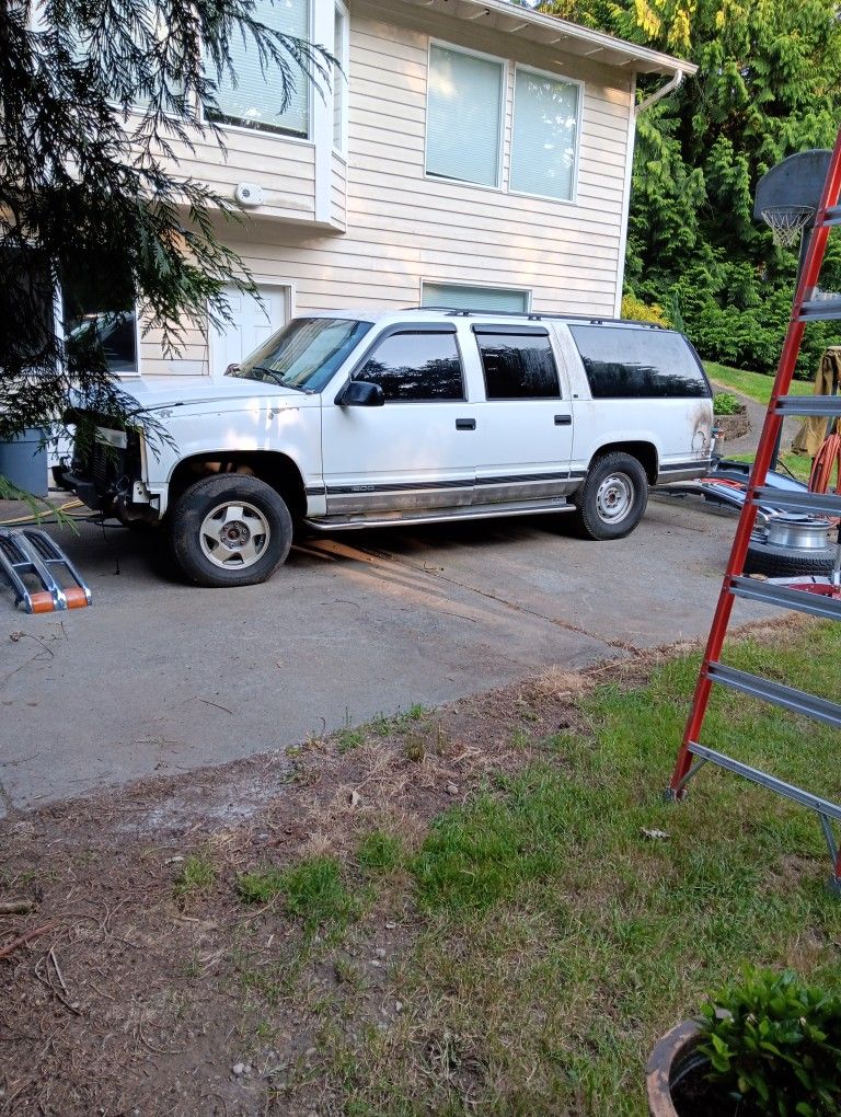 Partying Out 1998 Chevy Suburban