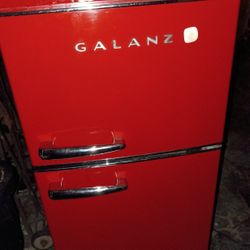 Galanze Mini Fridge Needs Rely Sold As Is For Repair Or Parts