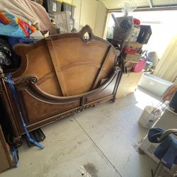 Used 6-Piece Traditional King Bedroom Set - Solid Wood